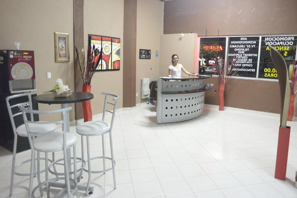 Hotel Plaza Providencia Ixtapa  Экстерьер фото