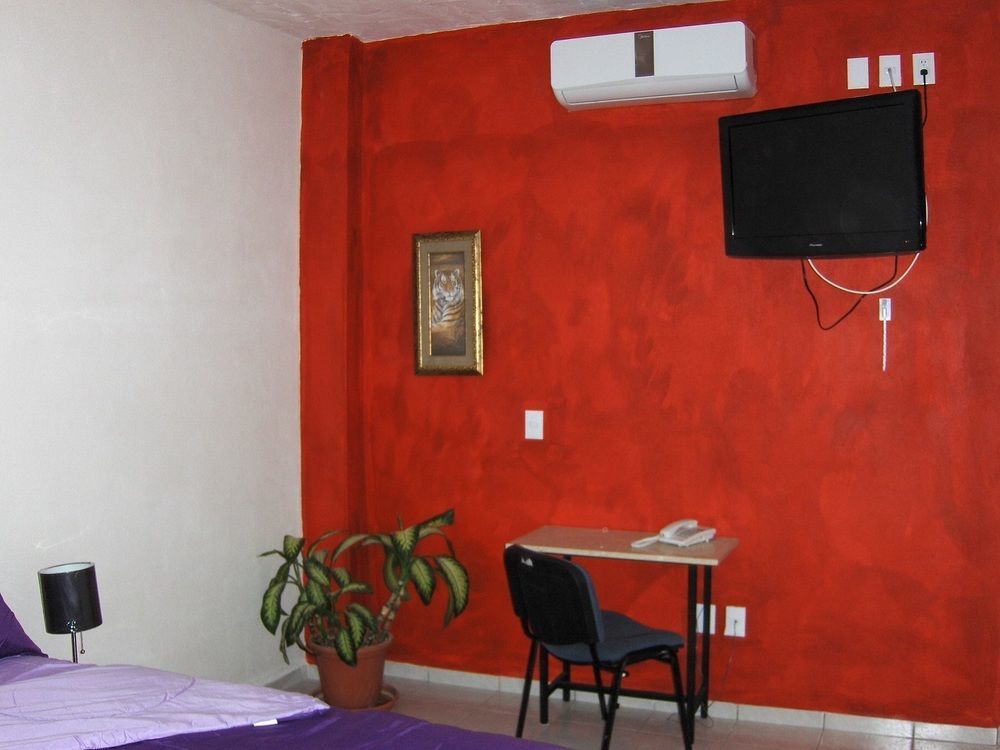 Hotel Plaza Providencia Ixtapa  Экстерьер фото