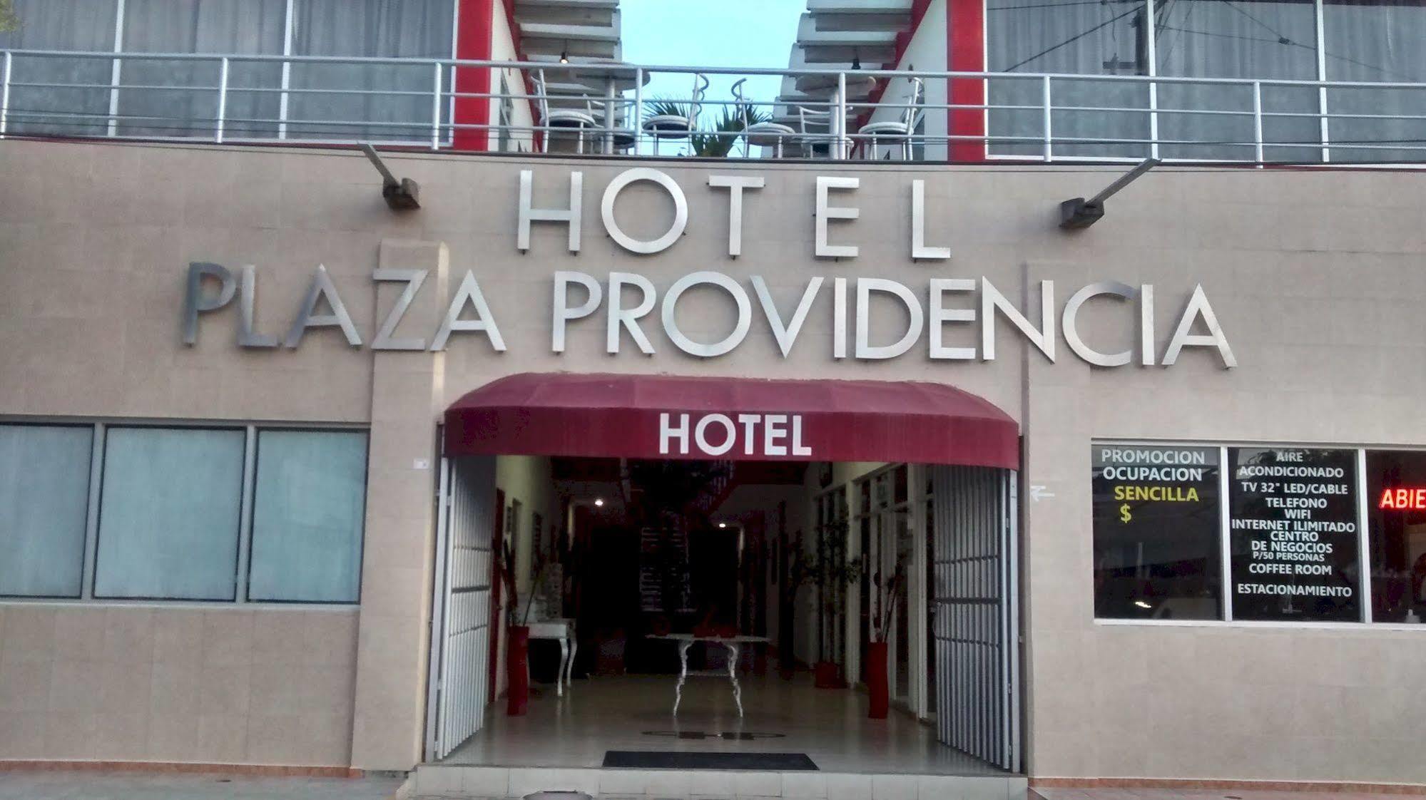 Hotel Plaza Providencia Ixtapa  Экстерьер фото