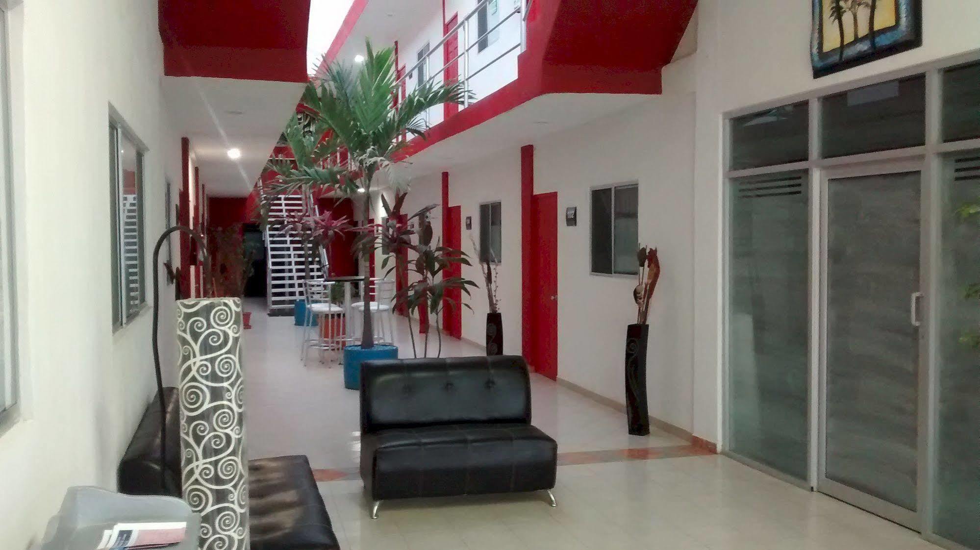 Hotel Plaza Providencia Ixtapa  Экстерьер фото