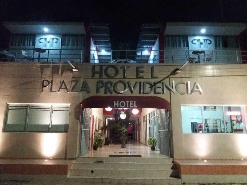 Hotel Plaza Providencia Ixtapa  Экстерьер фото