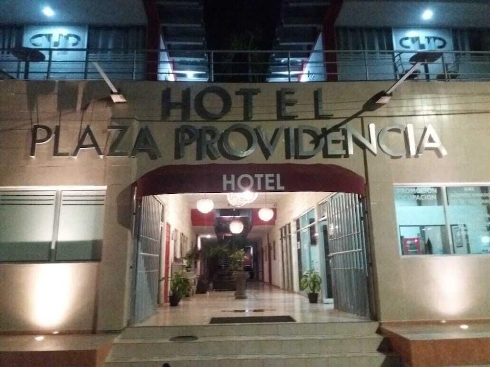 Hotel Plaza Providencia Ixtapa  Экстерьер фото